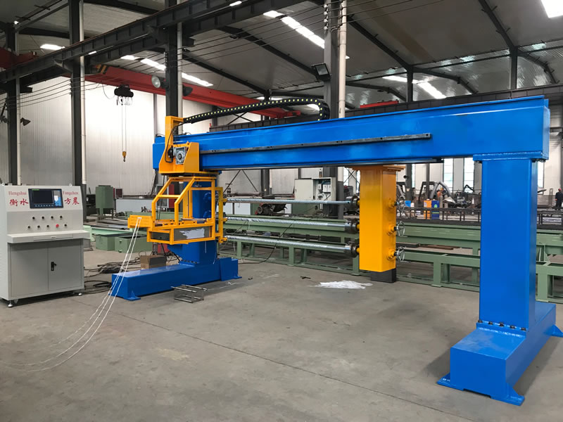 Gantry type winding machine